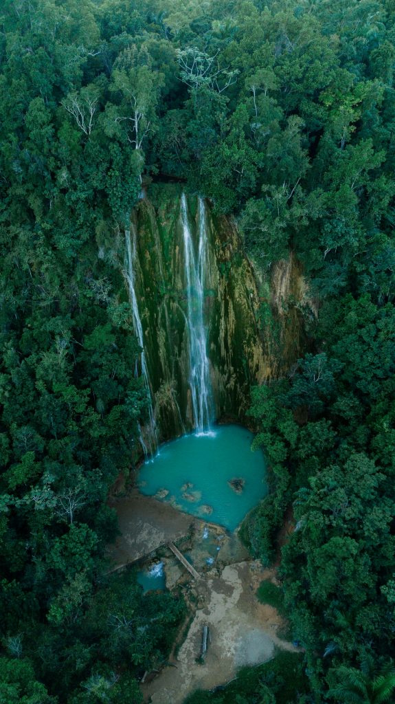 Mejores destinos de Republica Dominicana, el Salto El Limòn