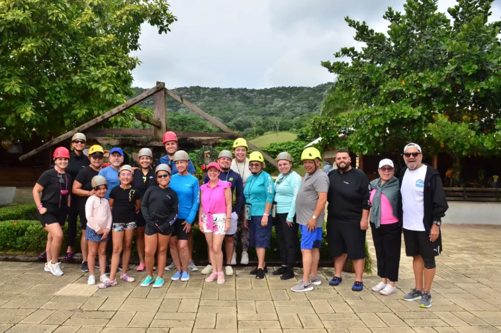 Family-at-Hacienda-Park